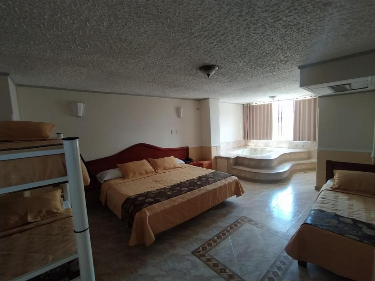 Hotel San Nicolas Букараманга Экстерьер фото